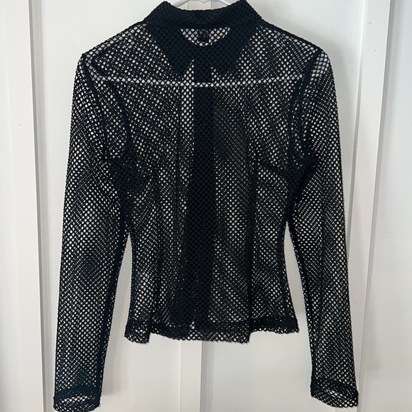 Princess Polly black net button up shirt. NWOT. Size US 4. Perfect condition. - Picture 10 of 13